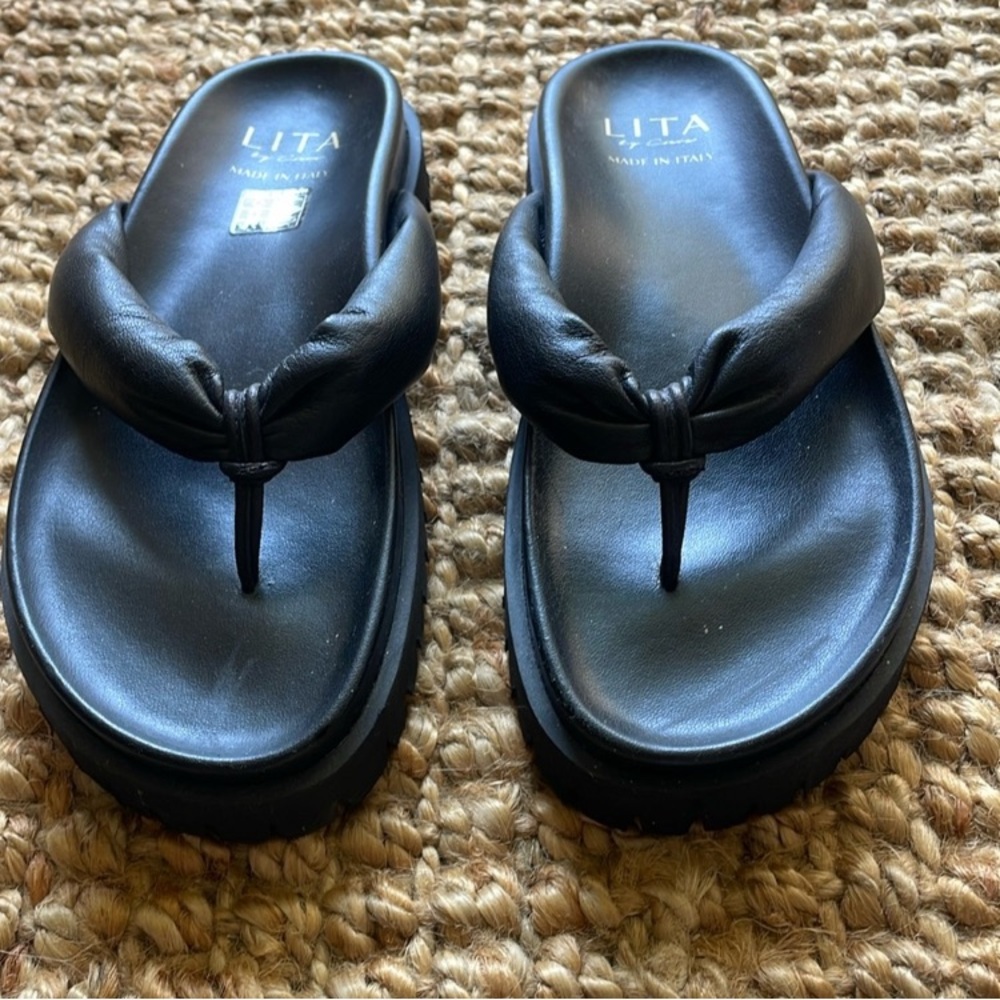 Lita by Ciara Black Leather Platform Sandal